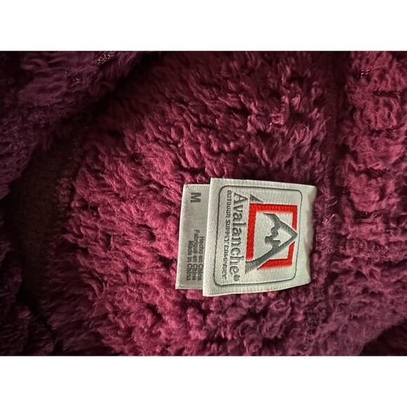 Avalanche Pull Over Hooded Purple Medium - Picture 2 of 4